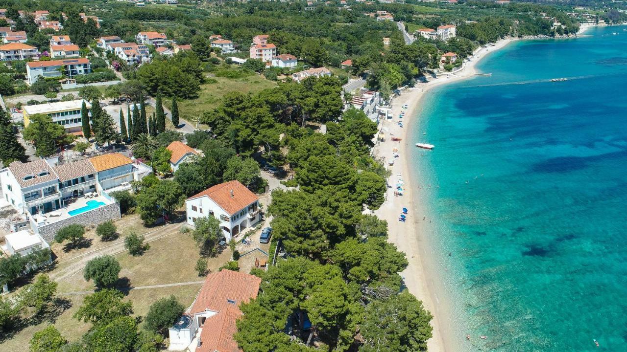 Domenica Villa *